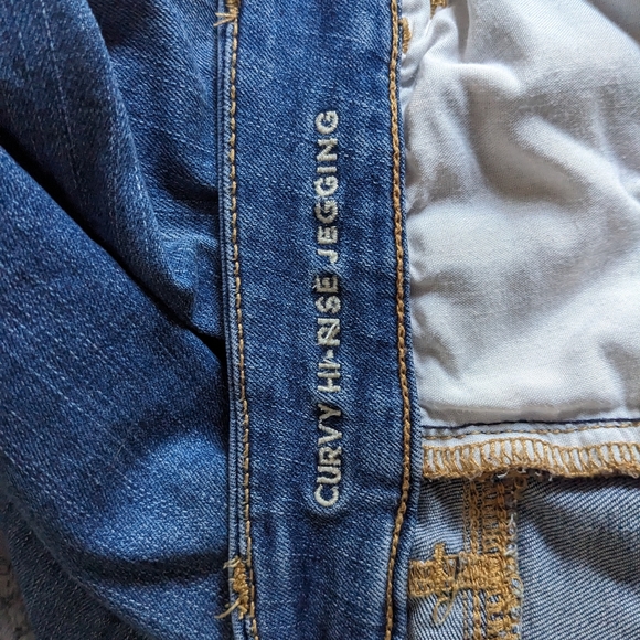 AE Curvy High Rise Jeggings - Picture 5 of 5